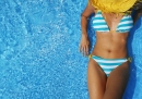 Poster (F208) Frau im Bikini
